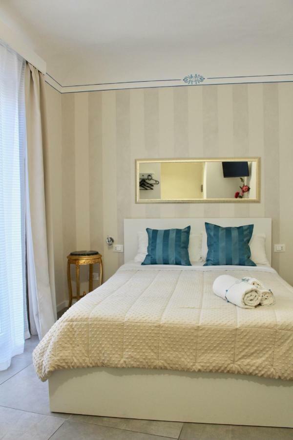 Triscele Glamour Rooms Palermo Exterior photo