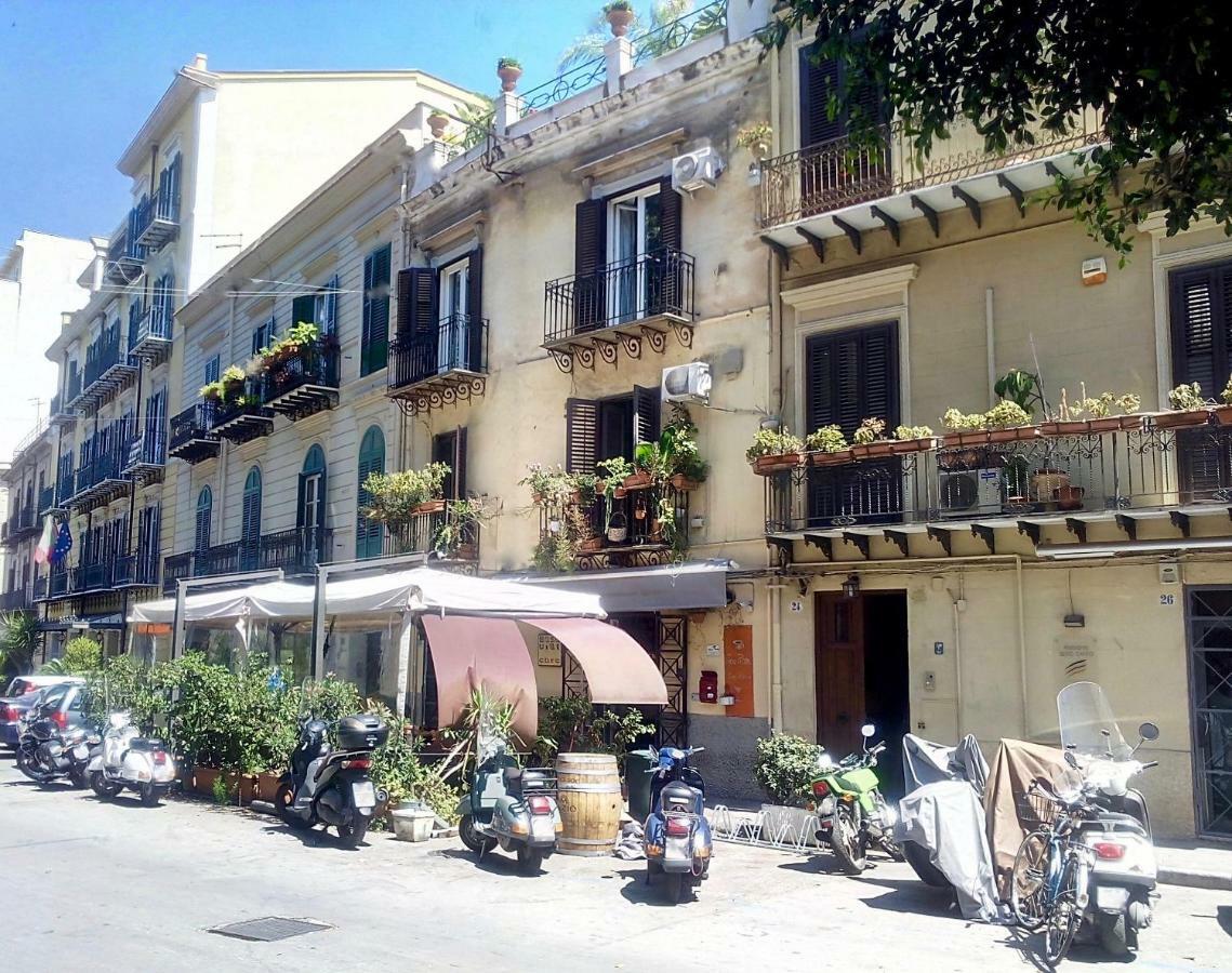 Triscele Glamour Rooms Palermo Exterior photo