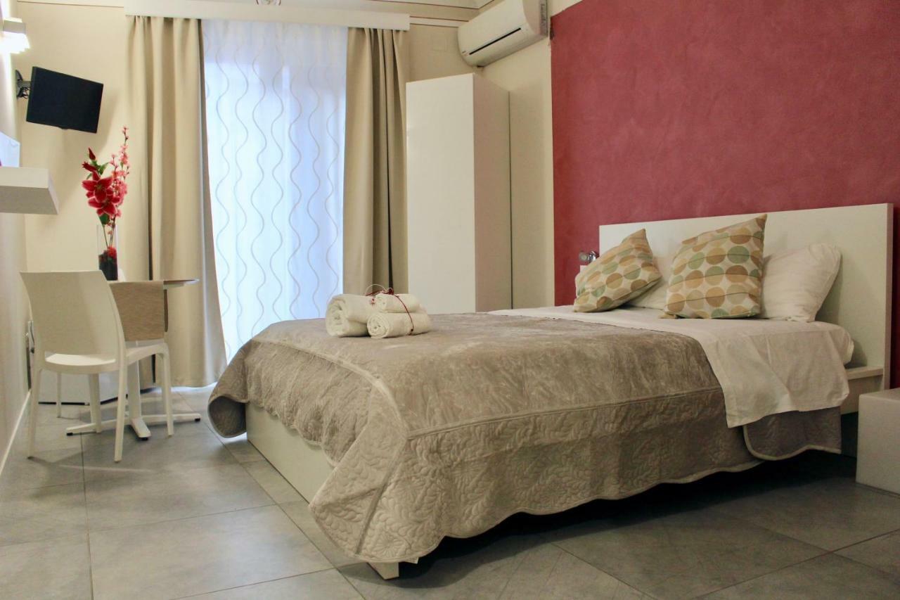 Triscele Glamour Rooms Palermo Exterior photo